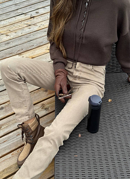 Свитер с завязками